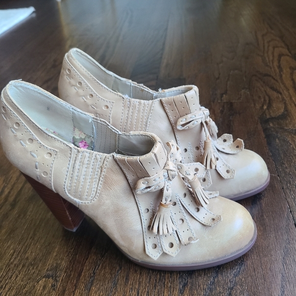 Seychelles Anthropology Tassel Bootie Heels 8 - Picture 2 of 4